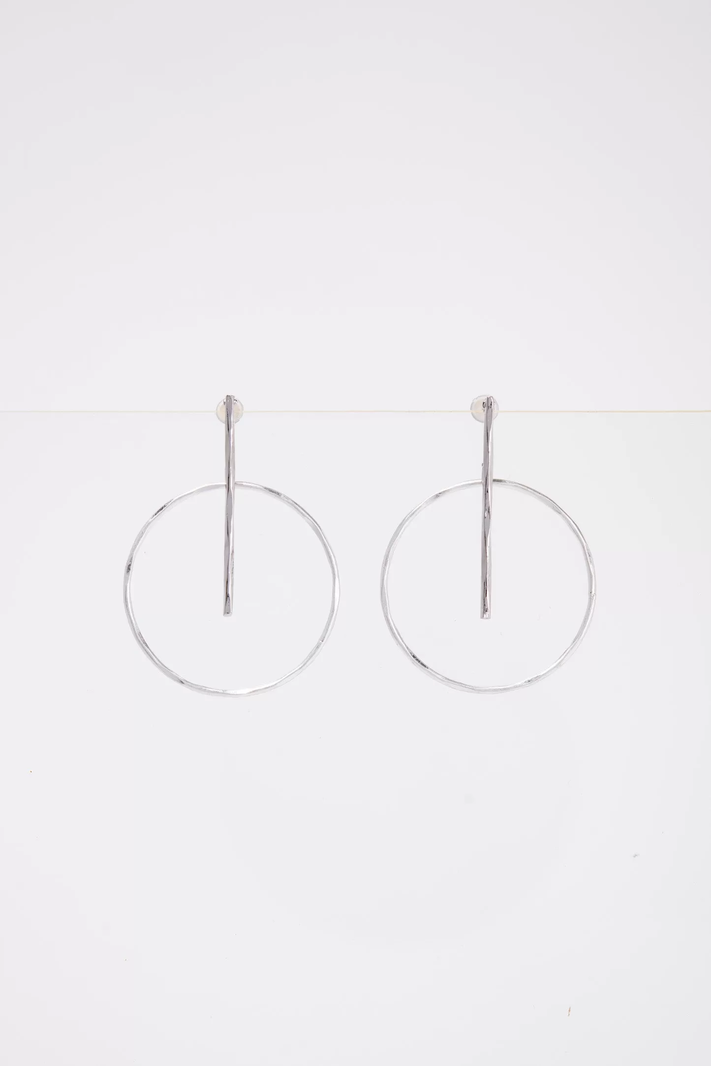 Emma Minimal Round Metal Dangle Earrings