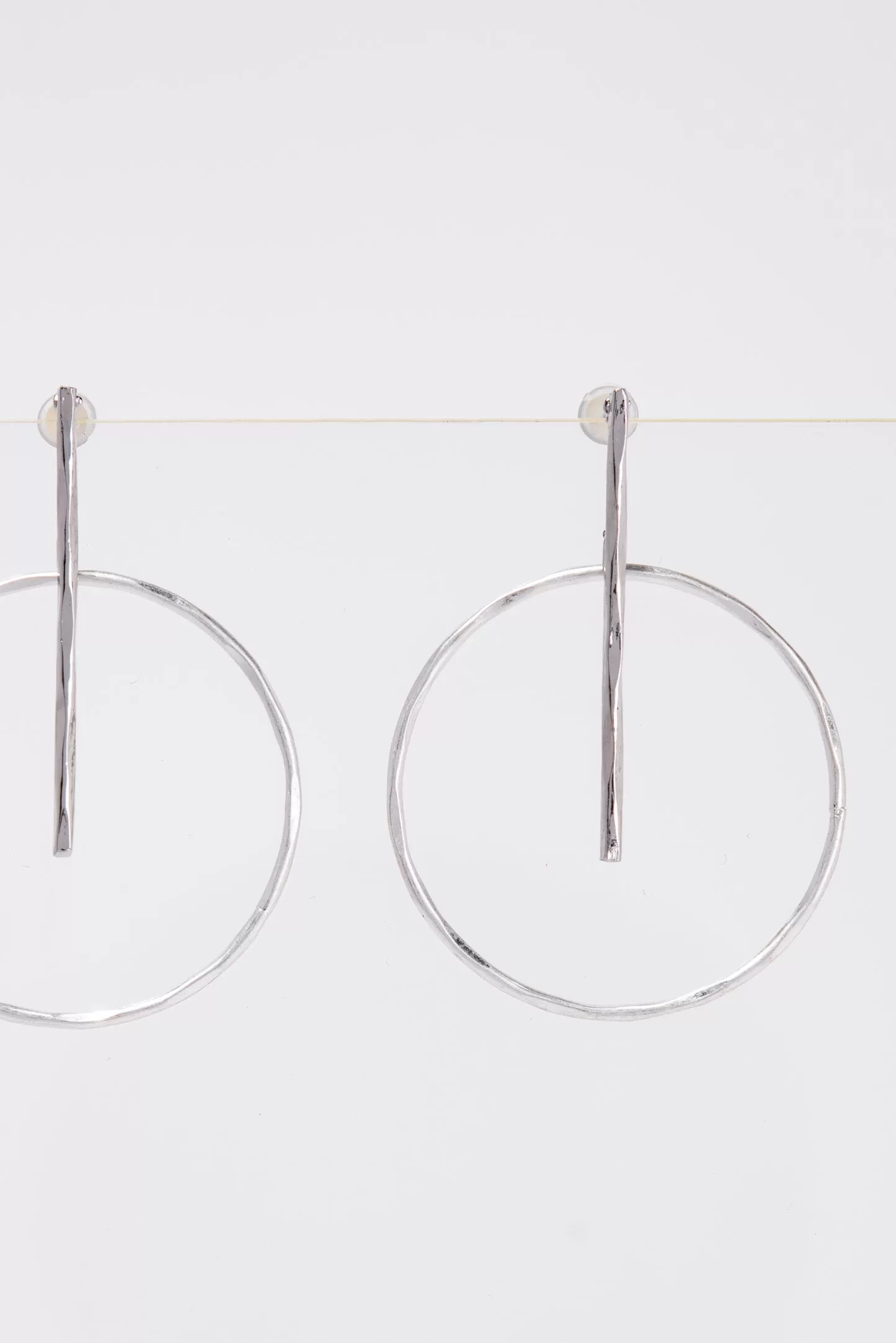 Emma Minimal Round Metal Dangle Earrings