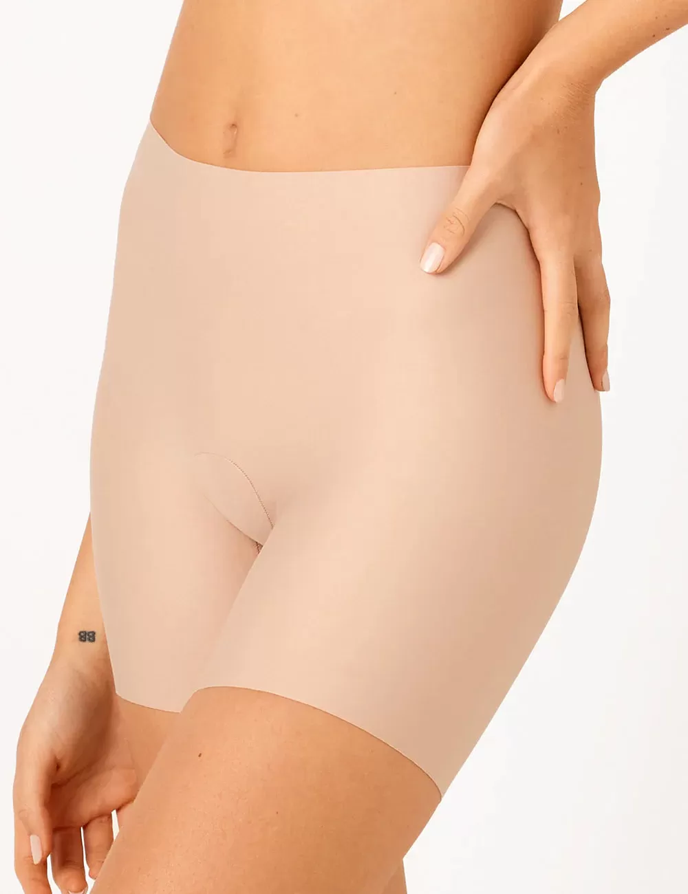 Laser Shape Waisted Mid Thigh Short (Praline)