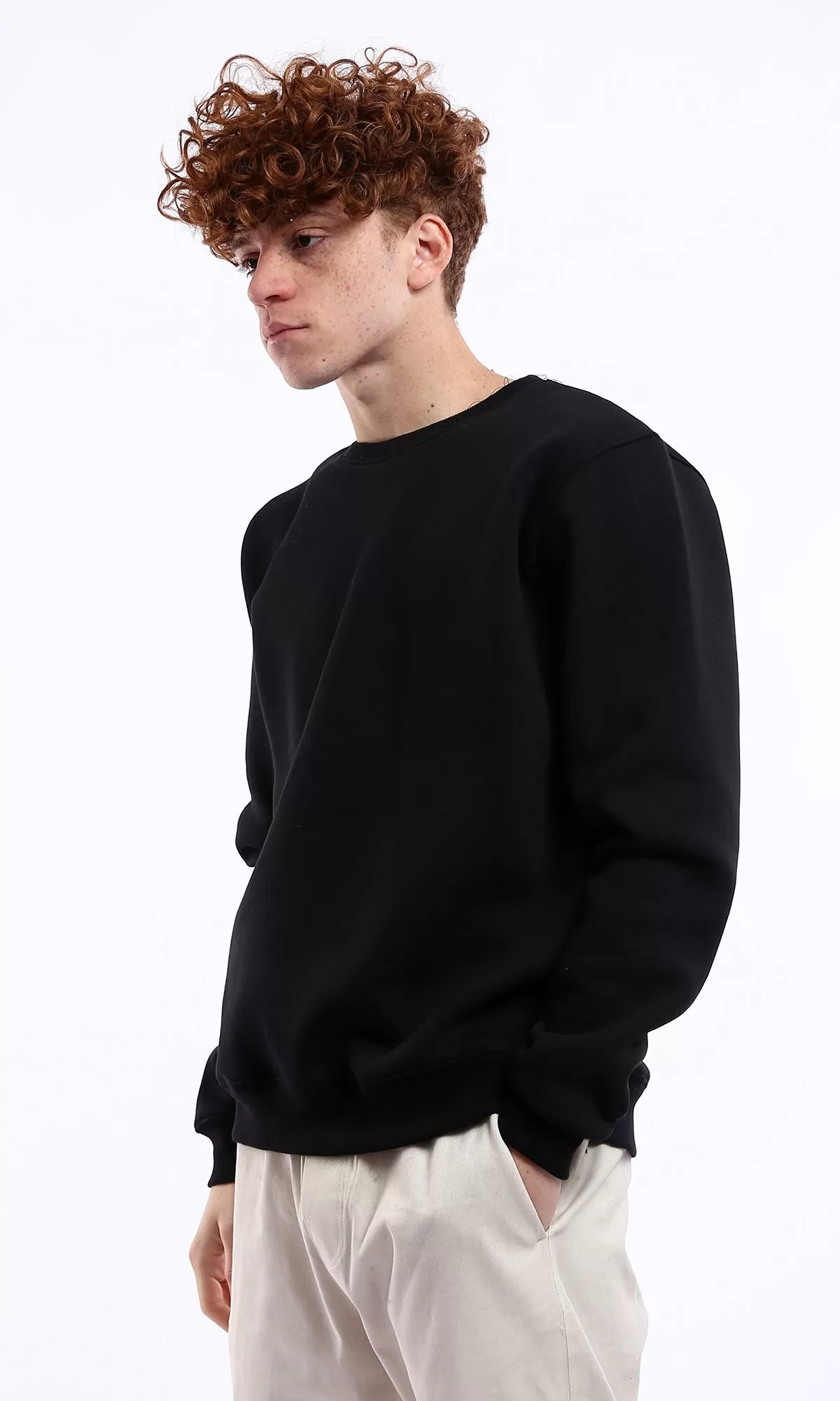 O176711 Solid Round Neck Slip On Black Sweatshirt