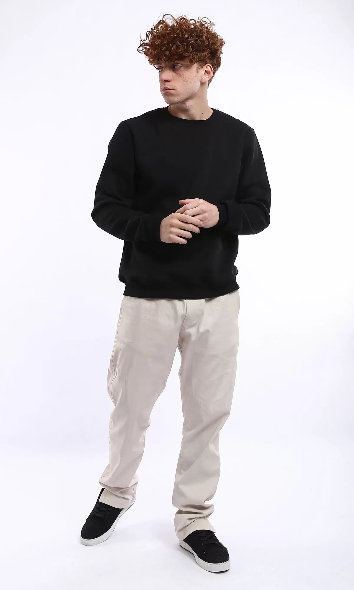 O176711 Solid Round Neck Slip On Black Sweatshirt