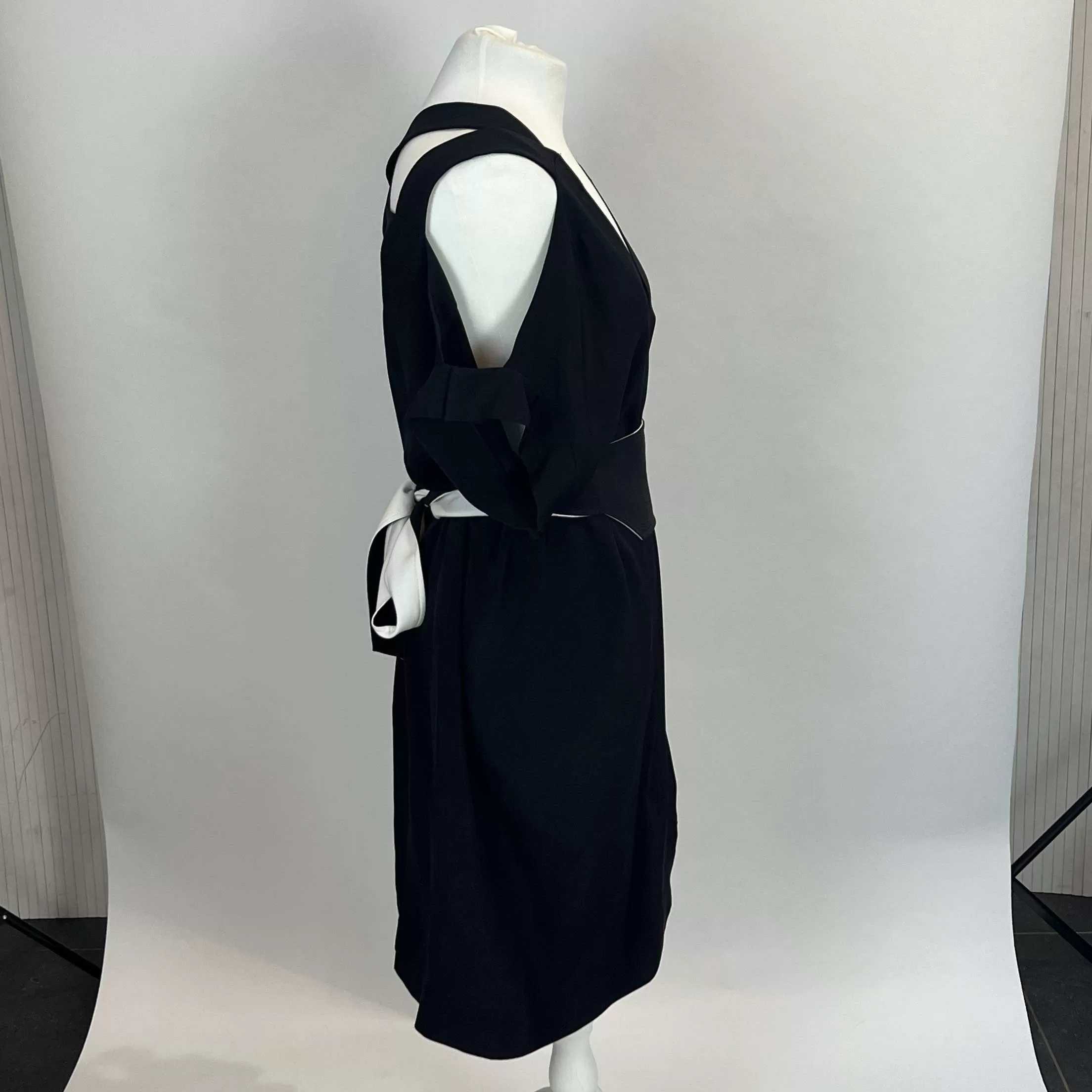 Roland Mouret Black & White Contrast Midi Dress S