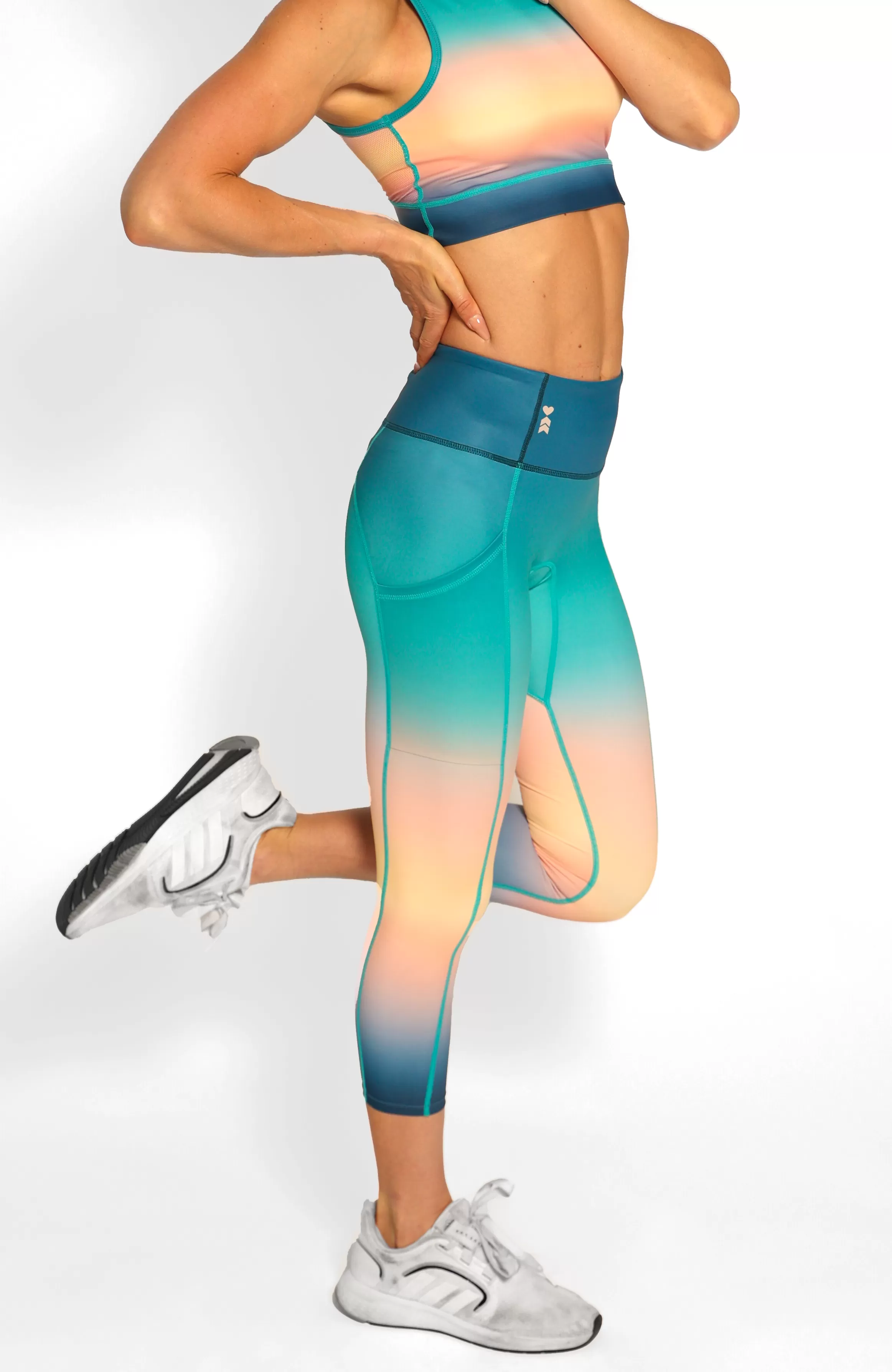 Solar Flare Performance 7/8 Tights