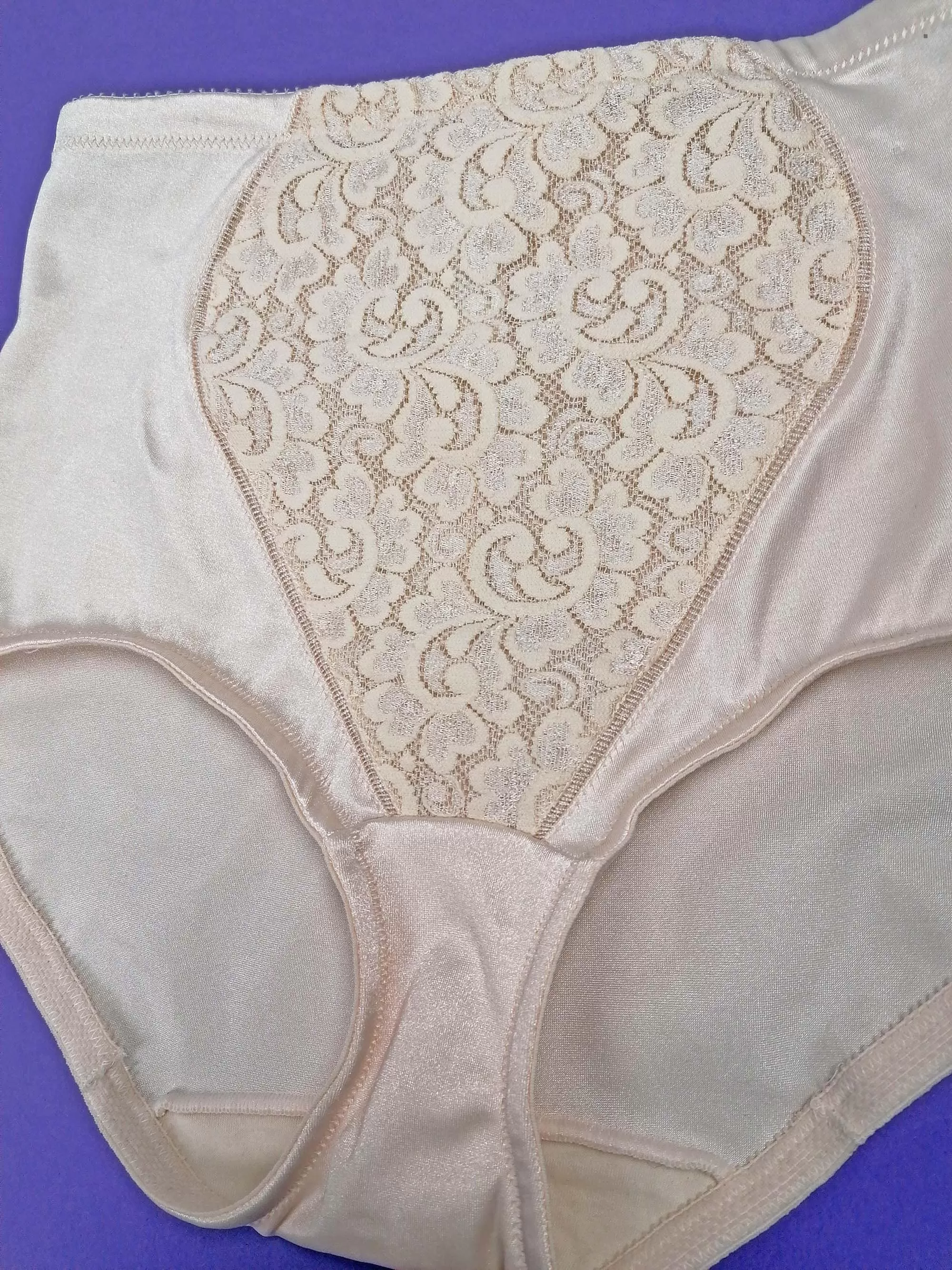 Vintage 90's Playtex 18 Hour High Waist Underwear - size S-M